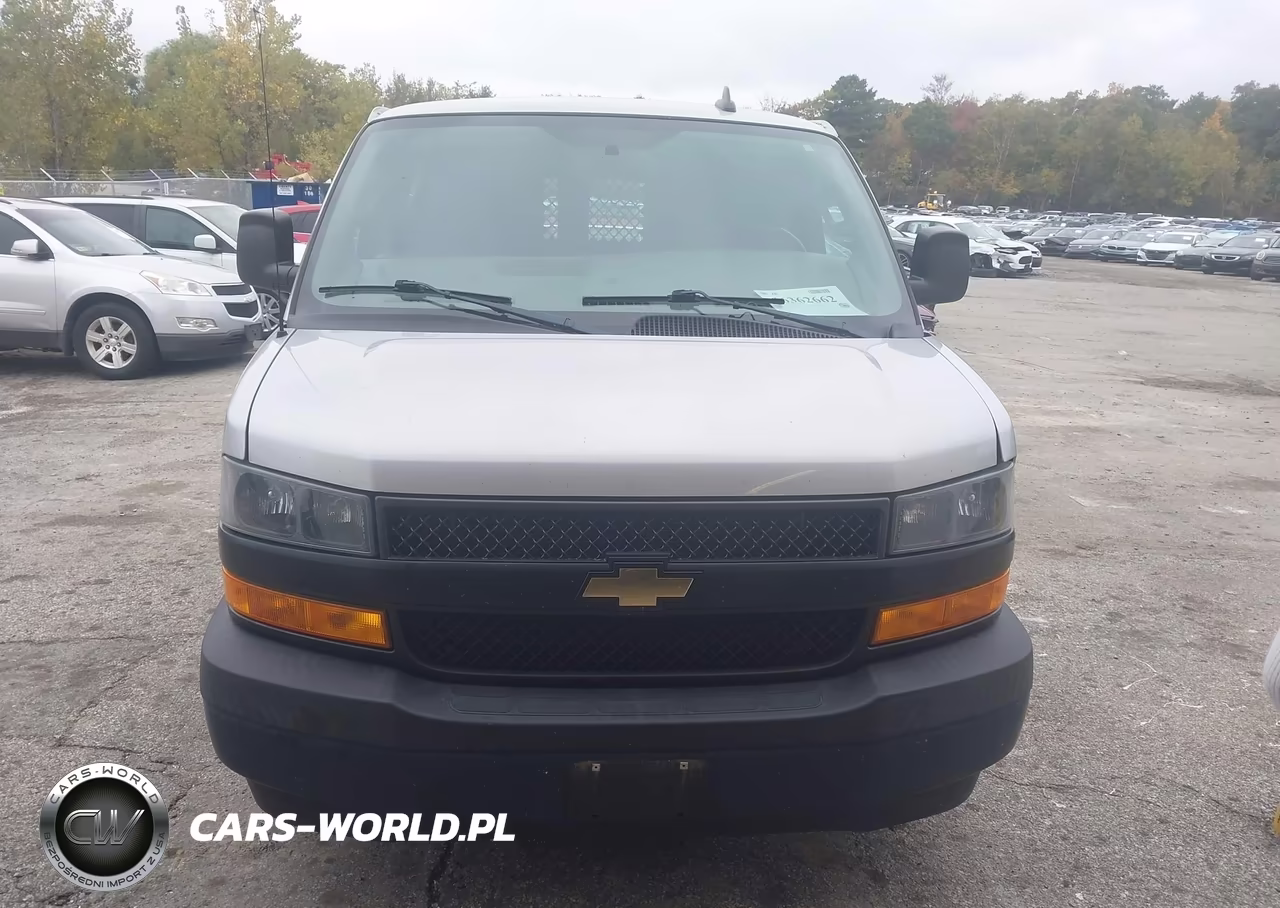 2018 Chevrolet Express 3500 Work Van VIN:1GCZGHFP0J1335230 - 12