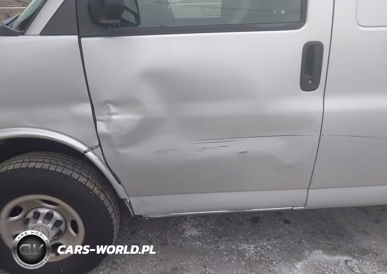 2018 Chevrolet Express 3500 Work Van VIN:1GCZGHFP0J1335230 - 6