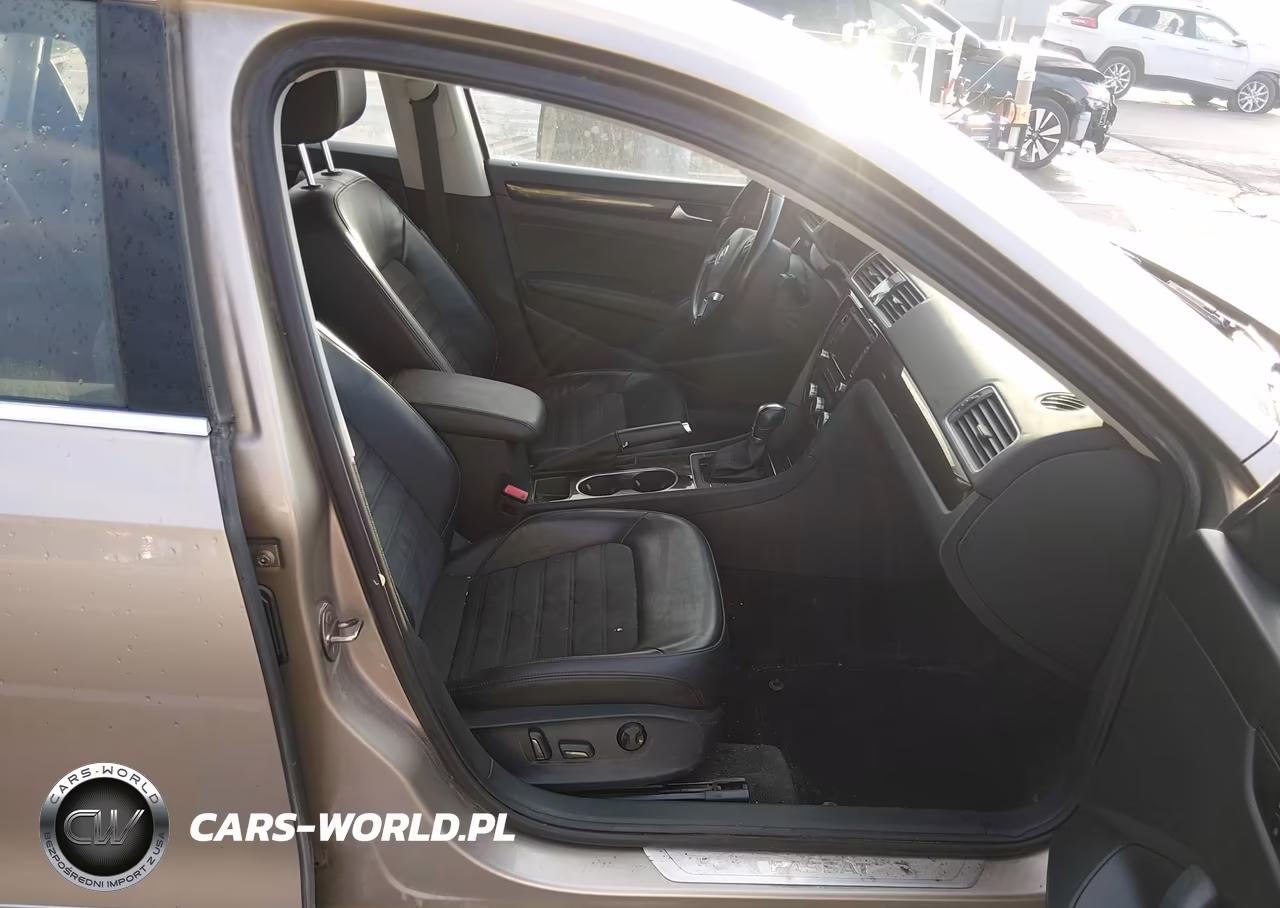 2015 Volkswagen Passat Sel VIN:1VWCS7A32FC075229 - 5