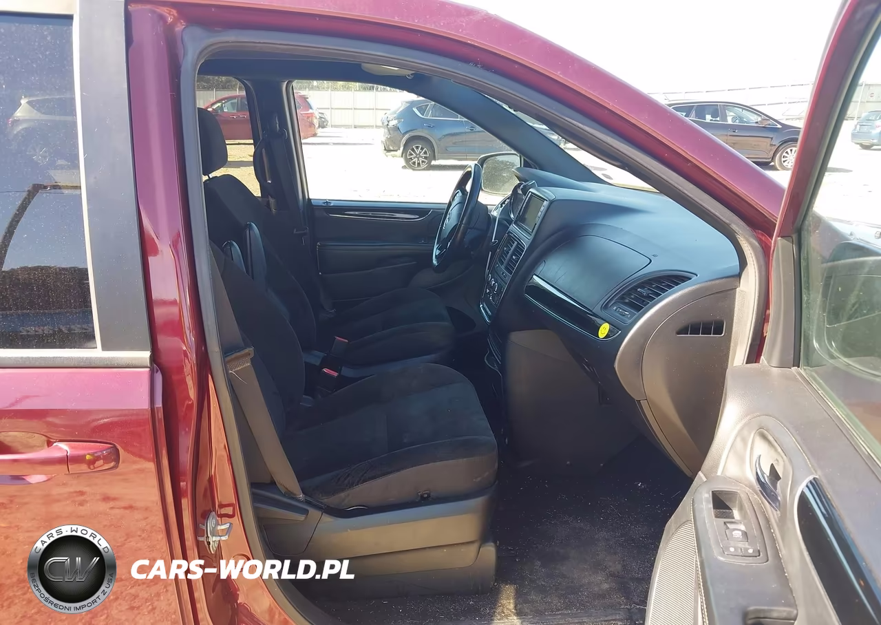 2018 Dodge Grand Caravan Se Plus VIN:2C4RDGBGXJR206383 - 5