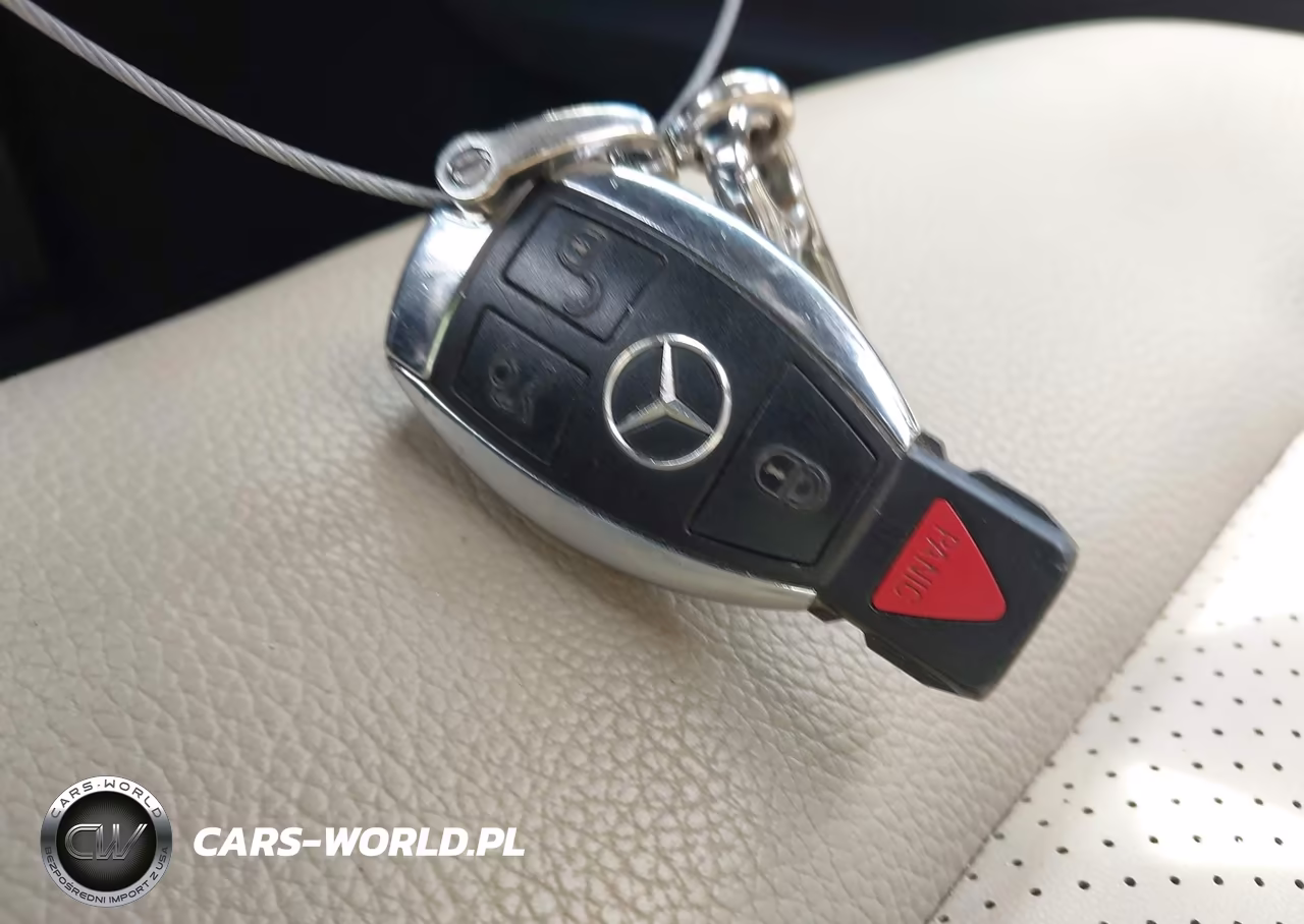 2011 Mercedes-Benz E 350 4Matic VIN:WDDHF8HB9BA434555 - 11