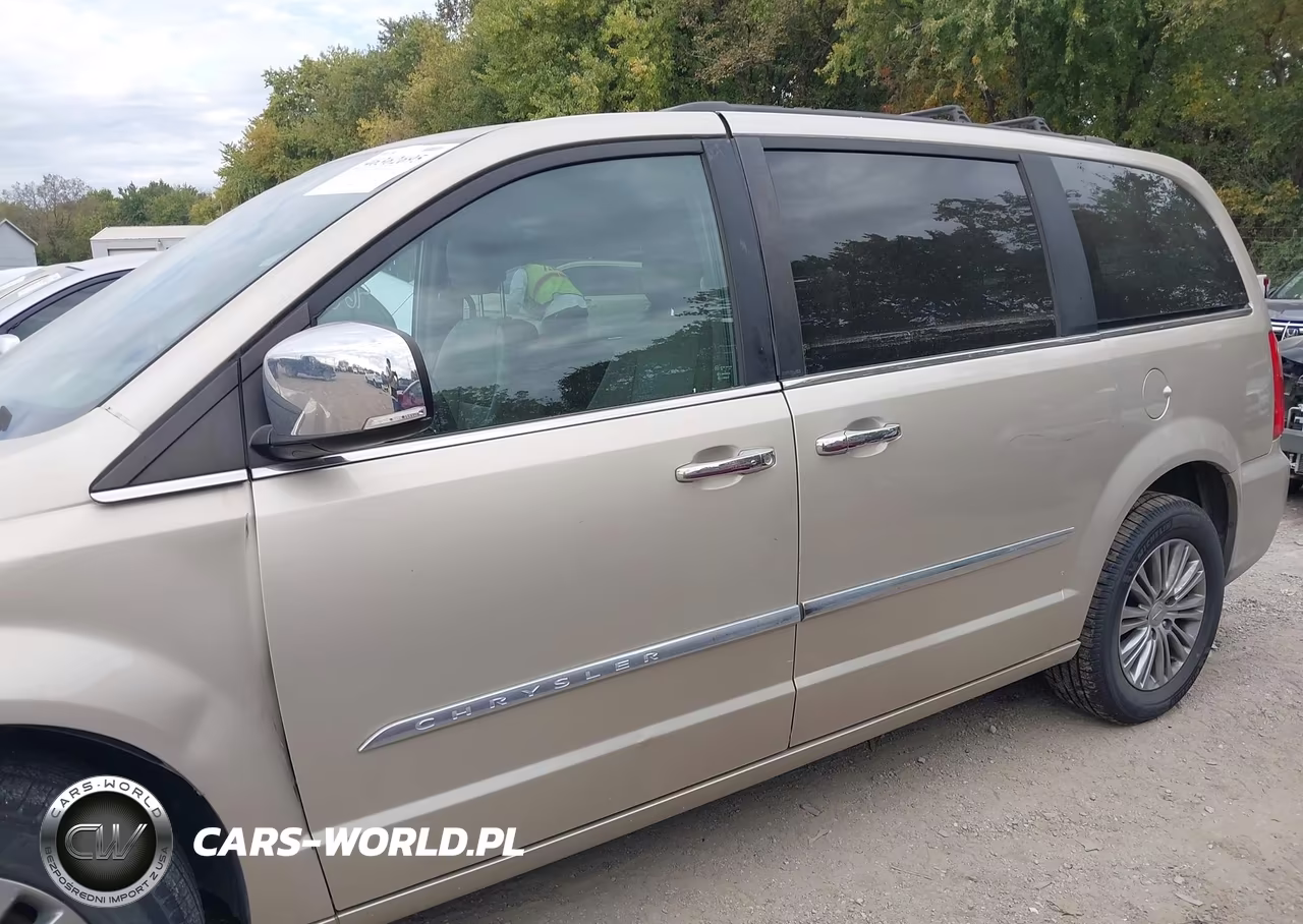2014 Chrysler Town & Country Touring-L VIN:2C4RC1CG4ER168881 - 14