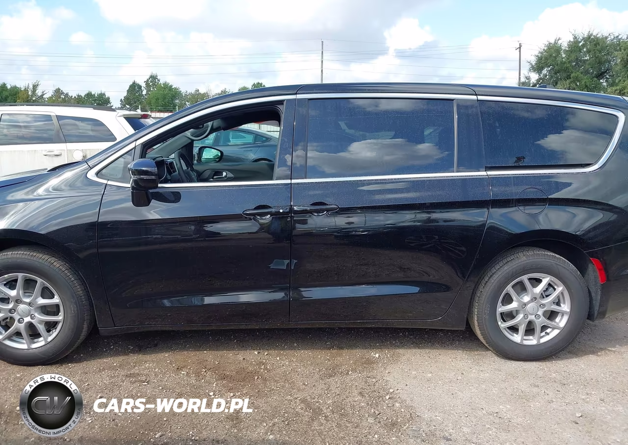 2027 Chrysler Pacifica VIN:2C4RC1BG6VR611064 - 14