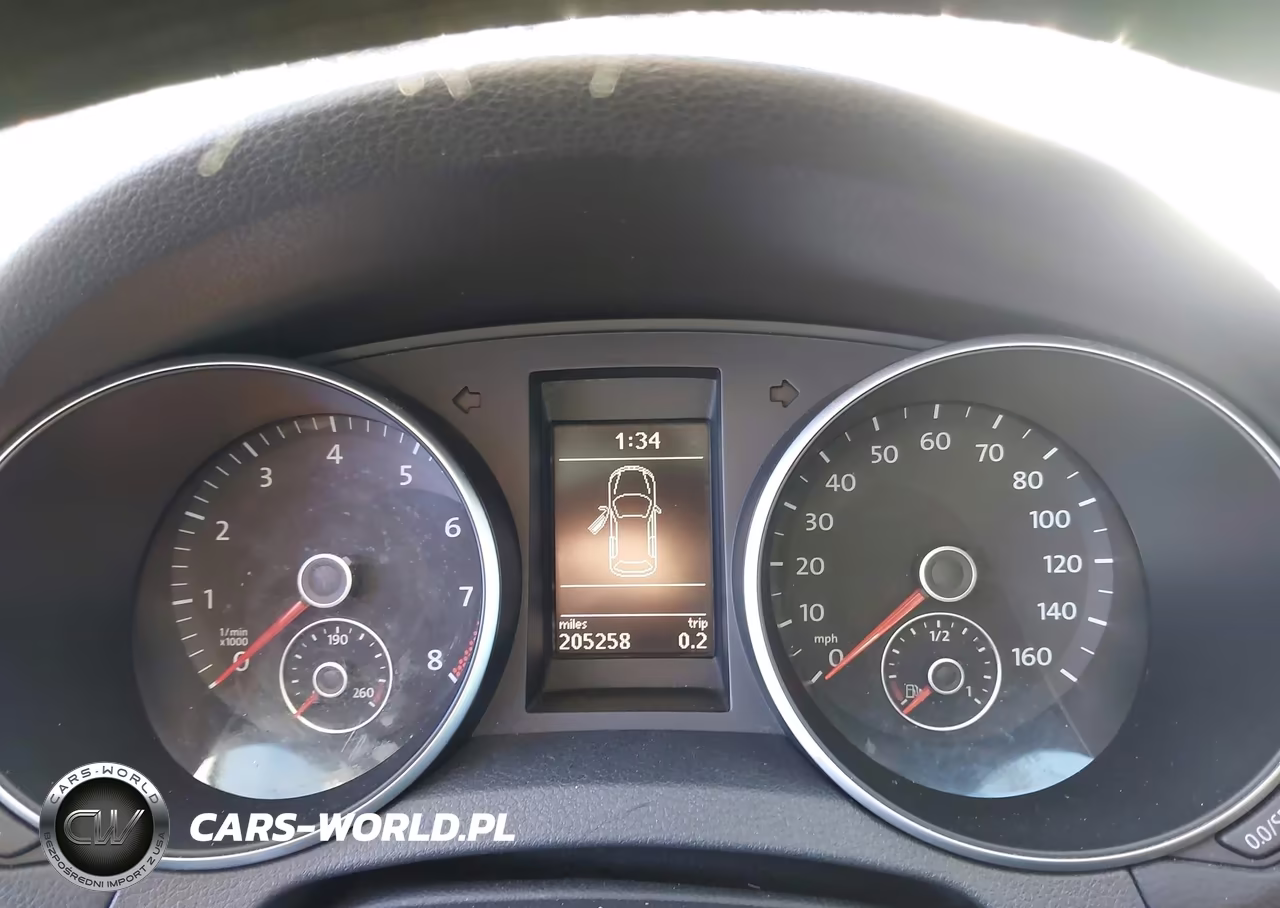 2012 Volkswagen Golf 2.5L 4-Door VIN:WVWDB7AJ9CW243982 - 7