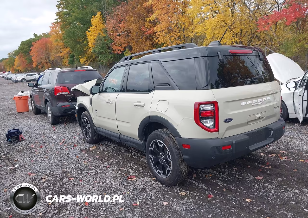 2025 Ford Bronco Sport Outer Banks VIN:3FMCR9CN0SRF68438 - 3