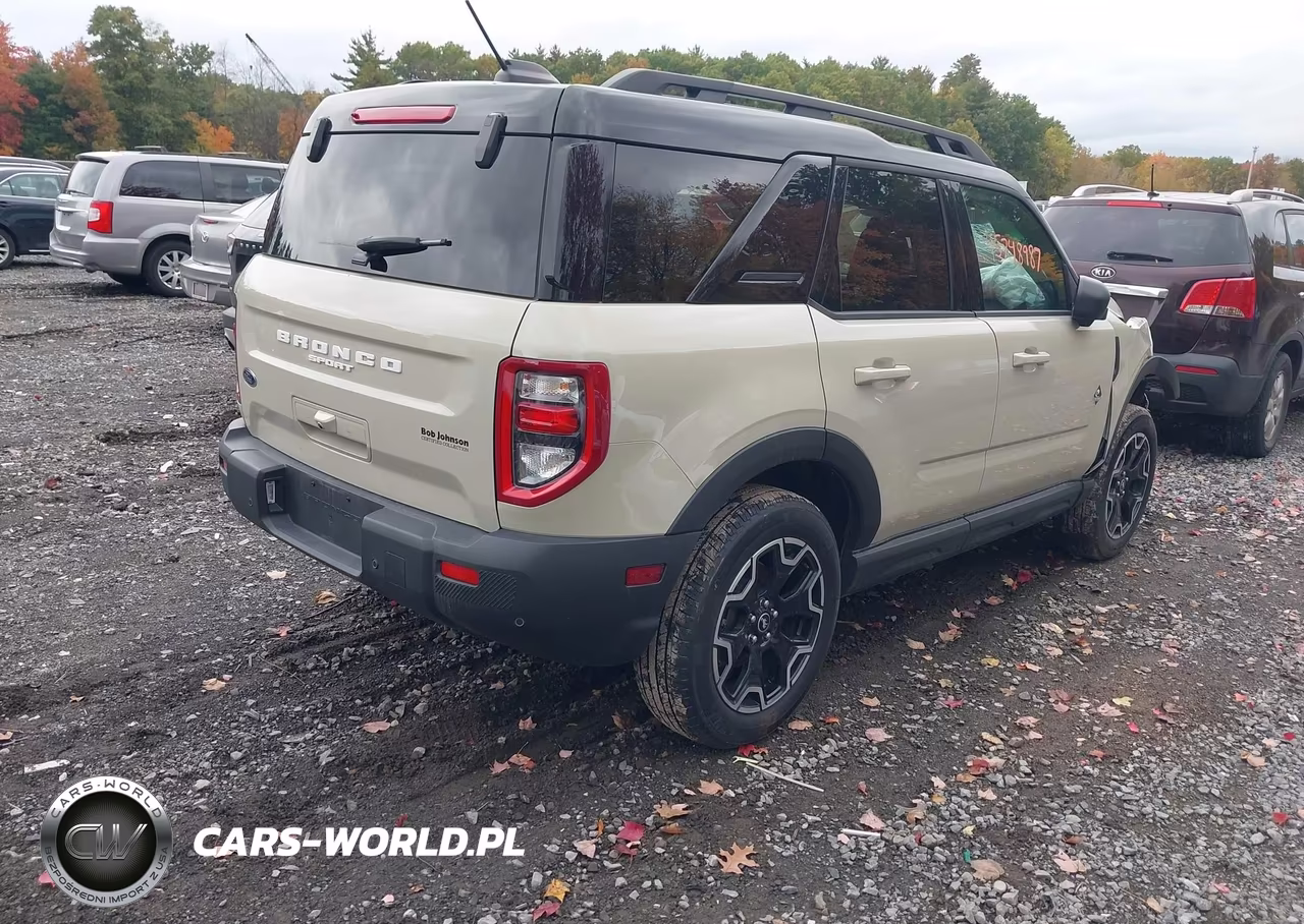 2025 Ford Bronco Sport Outer Banks VIN:3FMCR9CN0SRF68438 - 4
