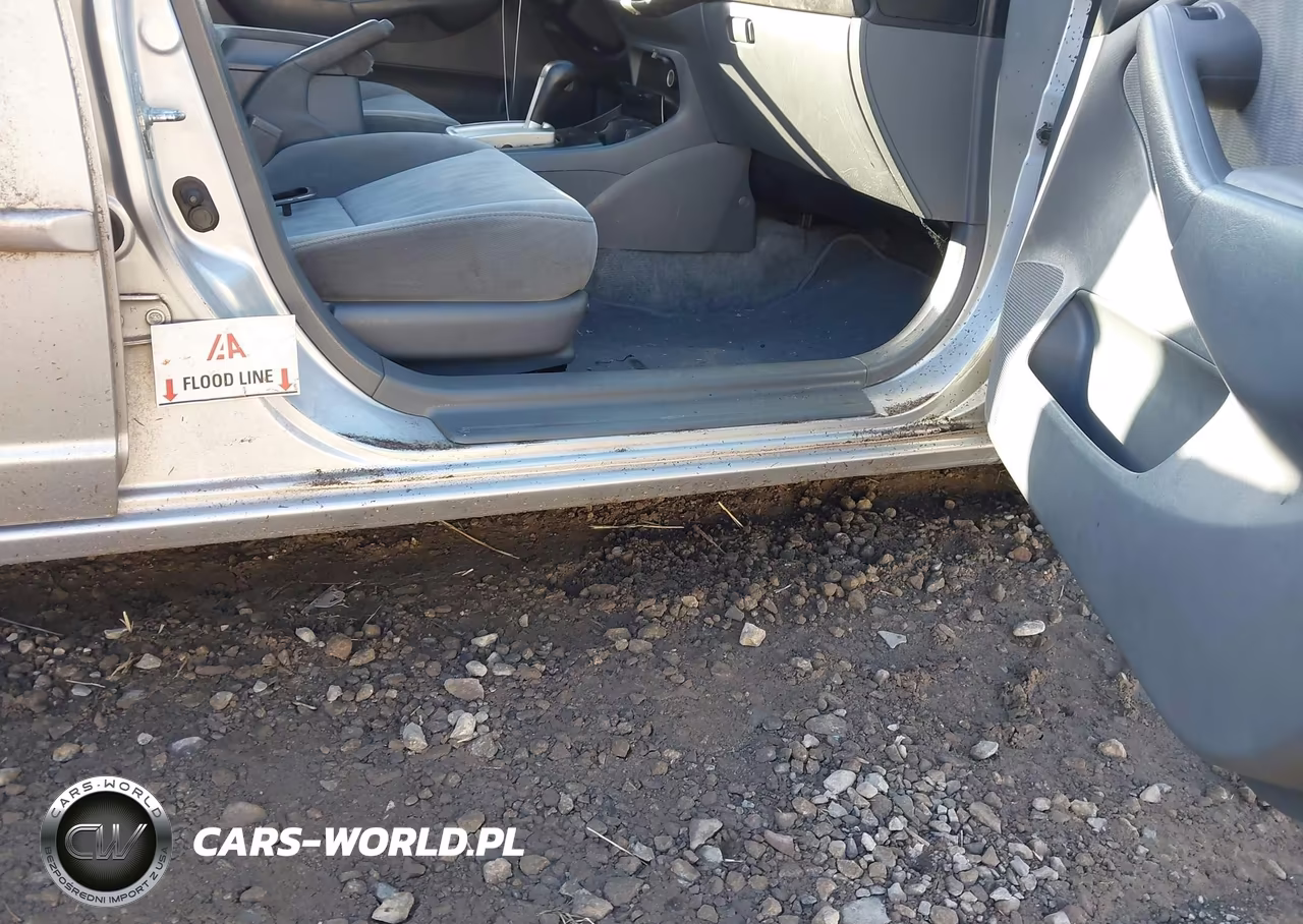 2005 Honda Civic Lx VIN:2HGES16525H618160 - 13