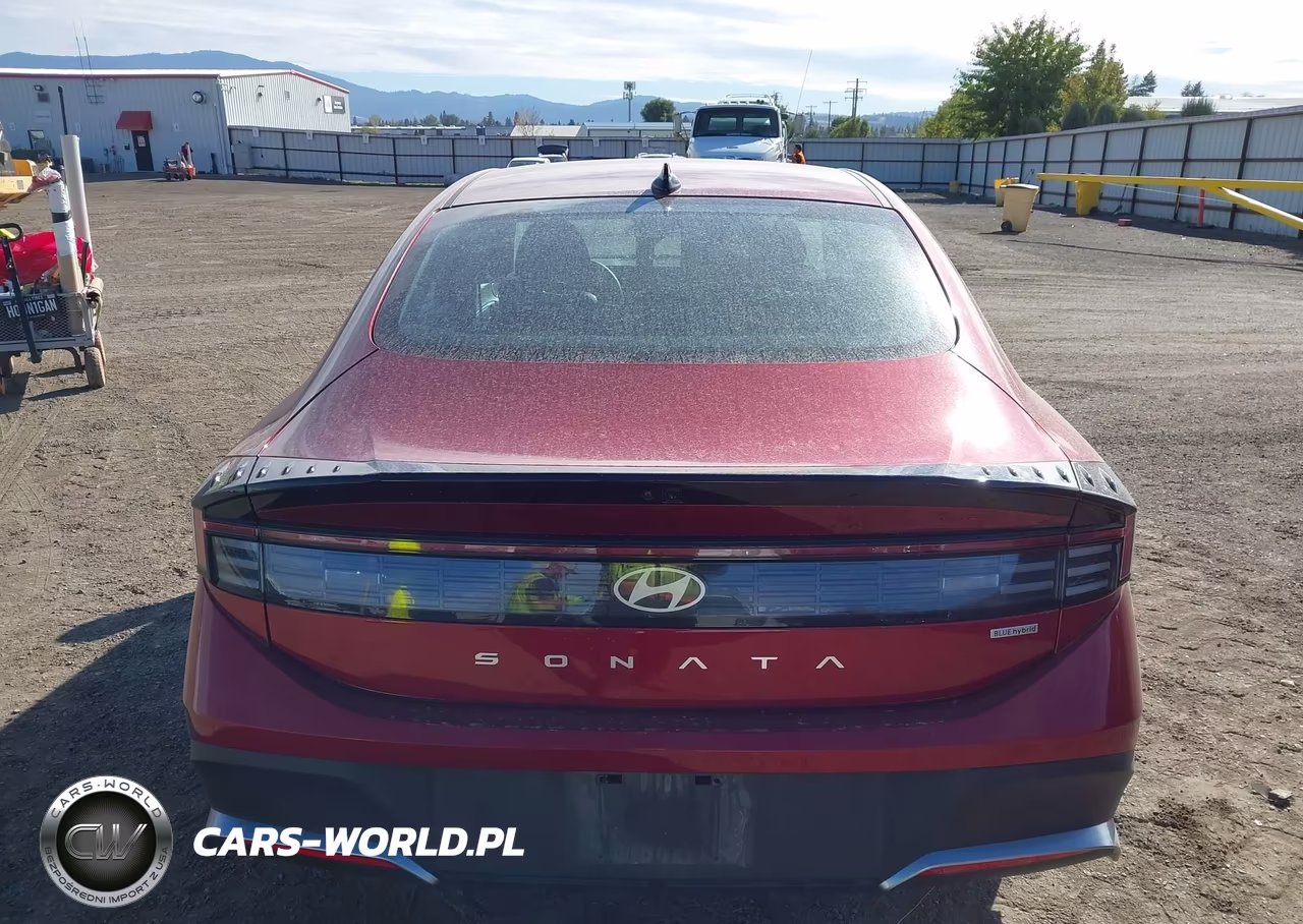 2026 Hyundai Sonata Hybrid Blue VIN:KMHL24JJXTA160807 - 17