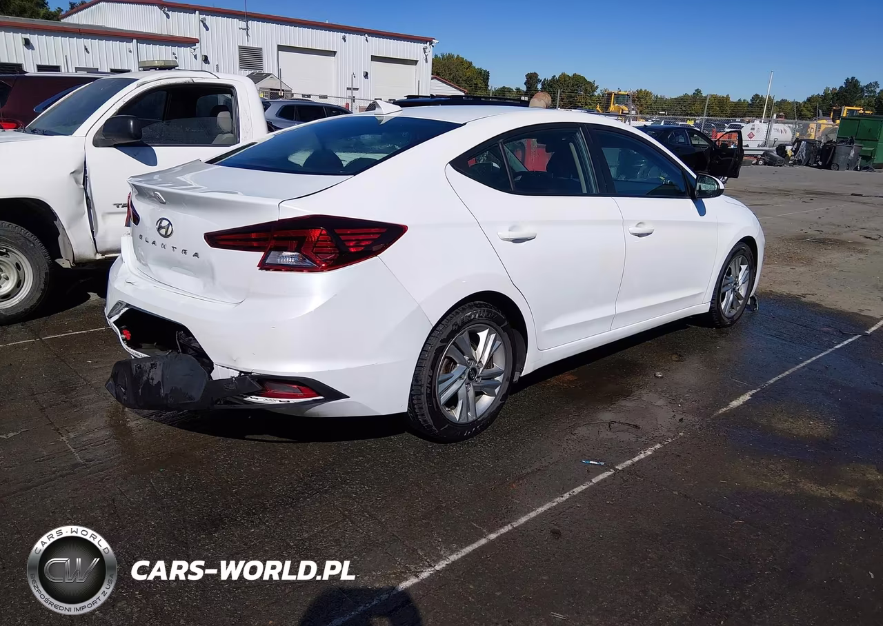 2020 Hyundai Elantra Sel VIN:5NPD84LF7LH568674 - 4