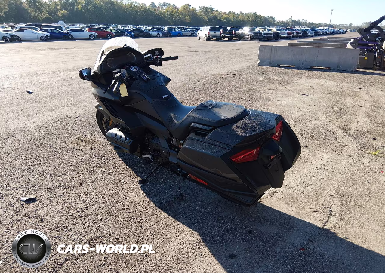 2025 Honda Gl1800 B VIN:JH2SC7913SK700114 - 3