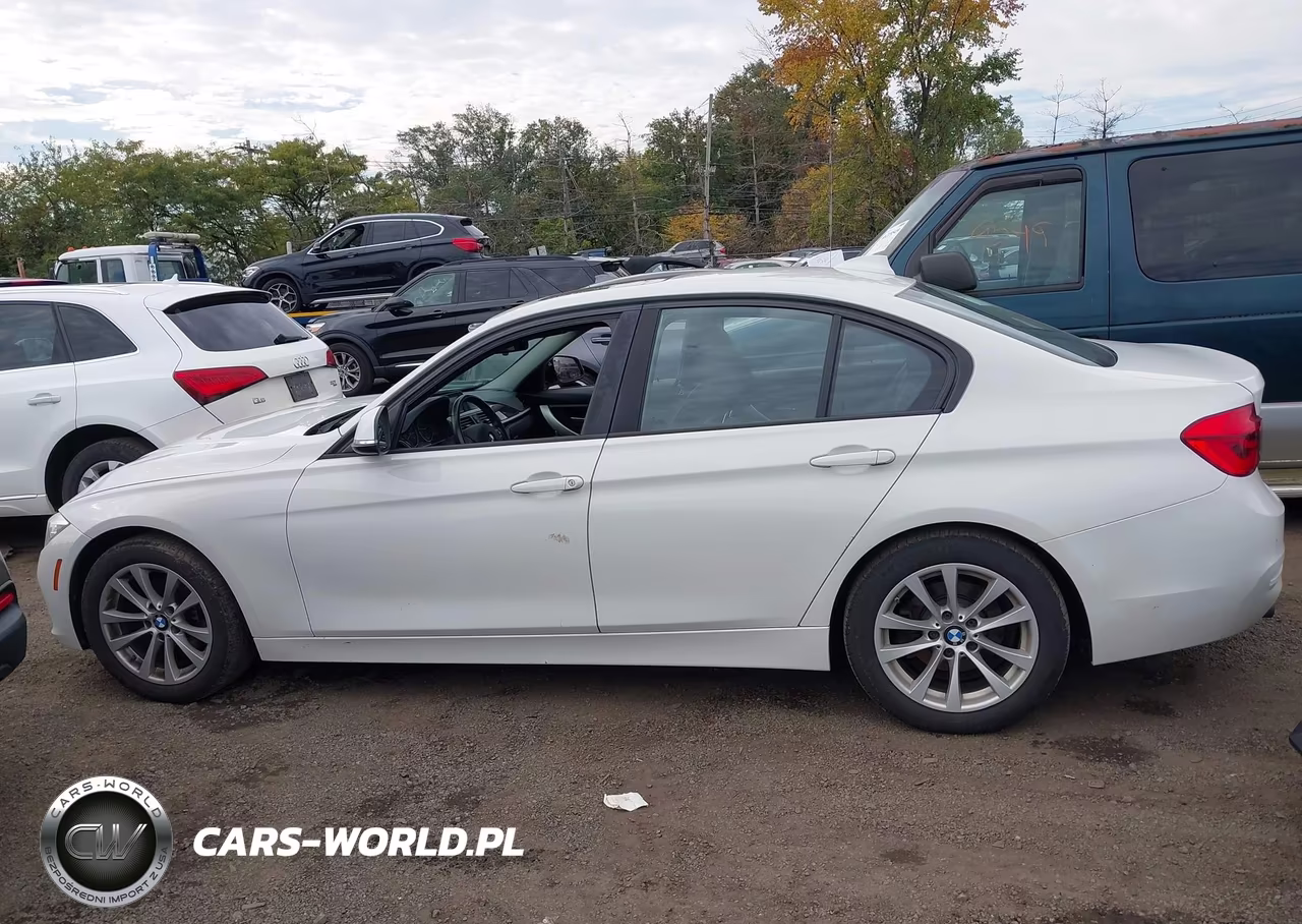 2018 BMW 320I xDrive VIN:WBA8A3C5XJA357932 - 15