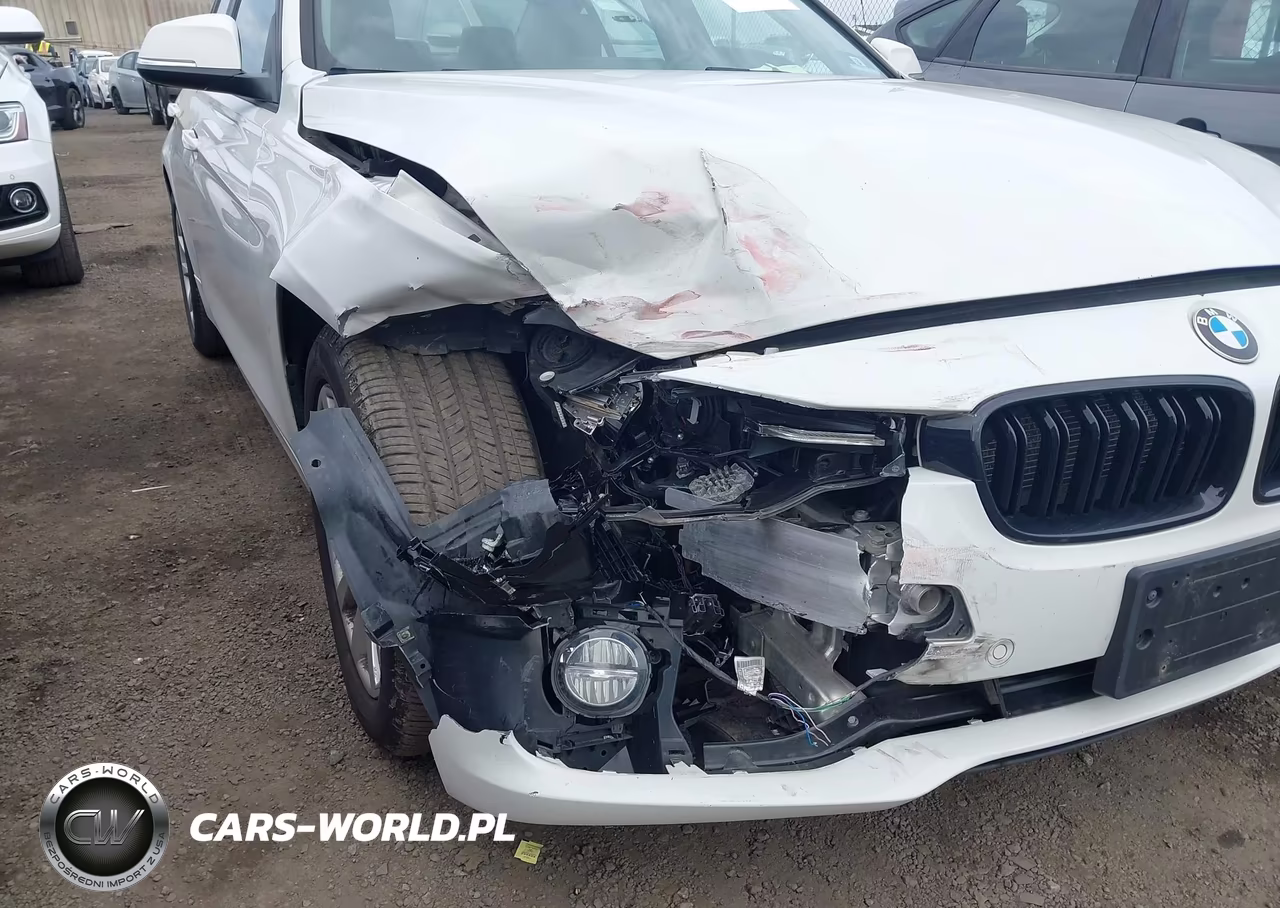 2018 BMW 320I xDrive VIN:WBA8A3C5XJA357932 - 18