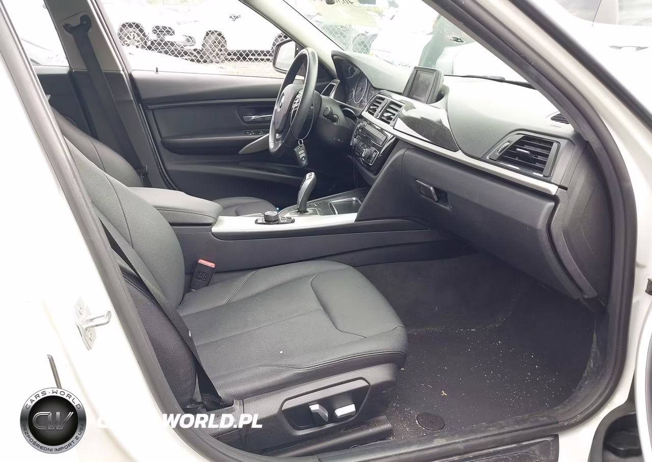 2018 BMW 320I xDrive VIN:WBA8A3C5XJA357932 - 5