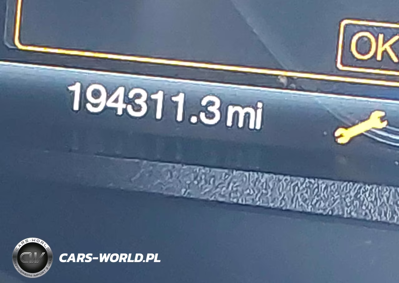 2013 Ford C-Max Hybrid Sel VIN:1FADP5BU5DL549360 - 18