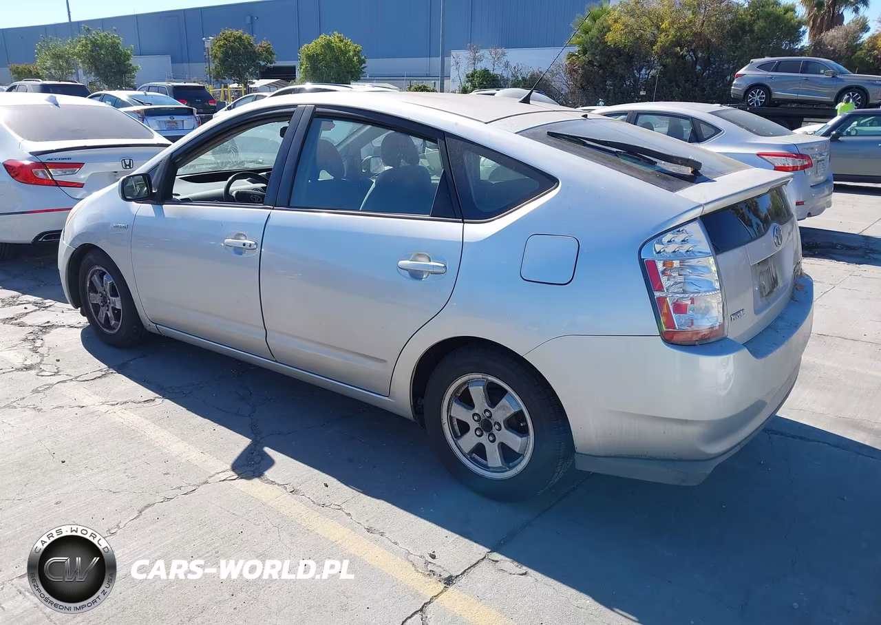 2008 Toyota Prius VIN:JTDKB20U883333994 - 3