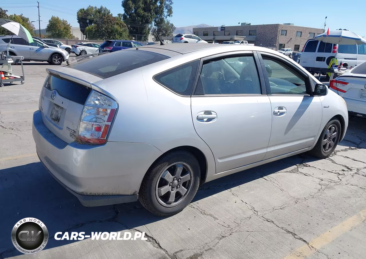 2008 Toyota Prius VIN:JTDKB20U883333994 - 4