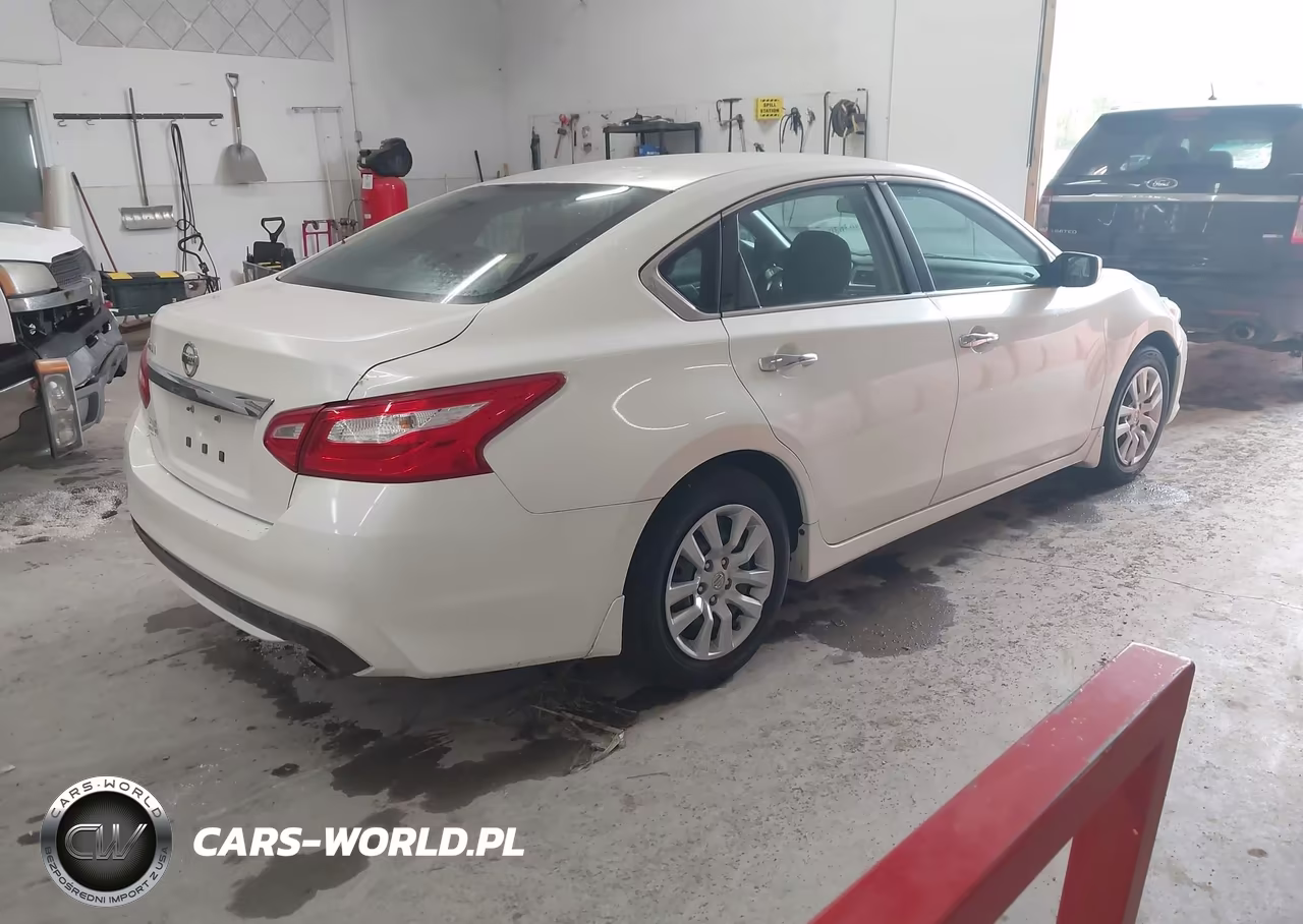 2016 Nissan Altima 2.5 S VIN:1N4AL3APXGC117544 - 4