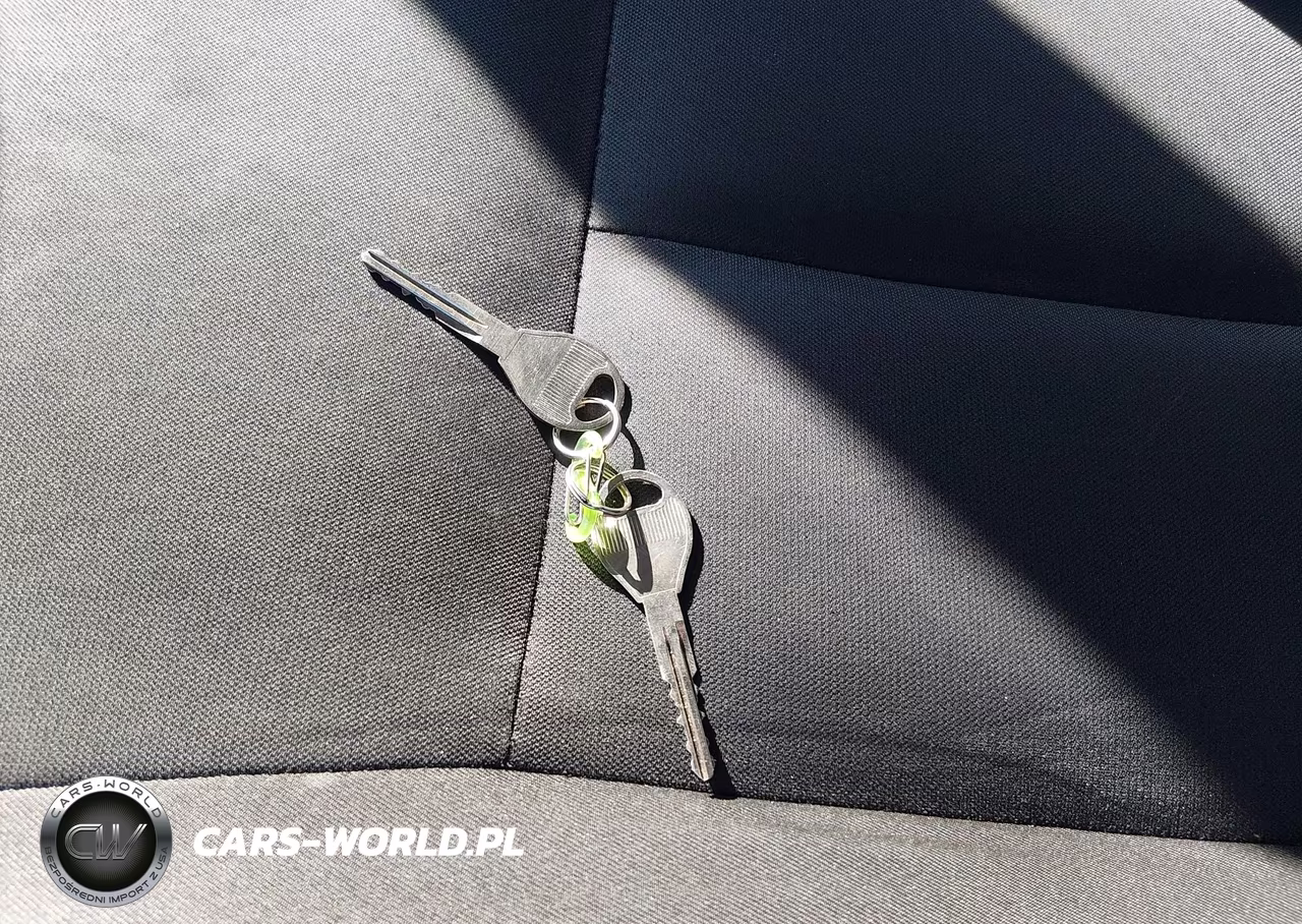 2018 Nissan Versa 1.6 S+ VIN:3N1CN7AP4JL810029 - 11