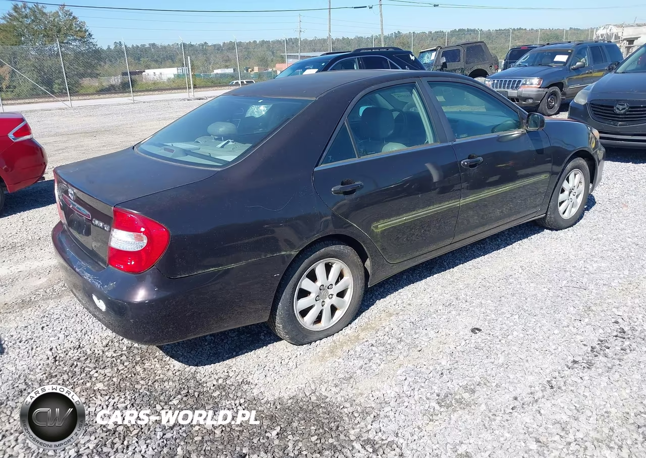 2004 Toyota Camry Xle VIN:4T1BE32KX4U882251 - 4