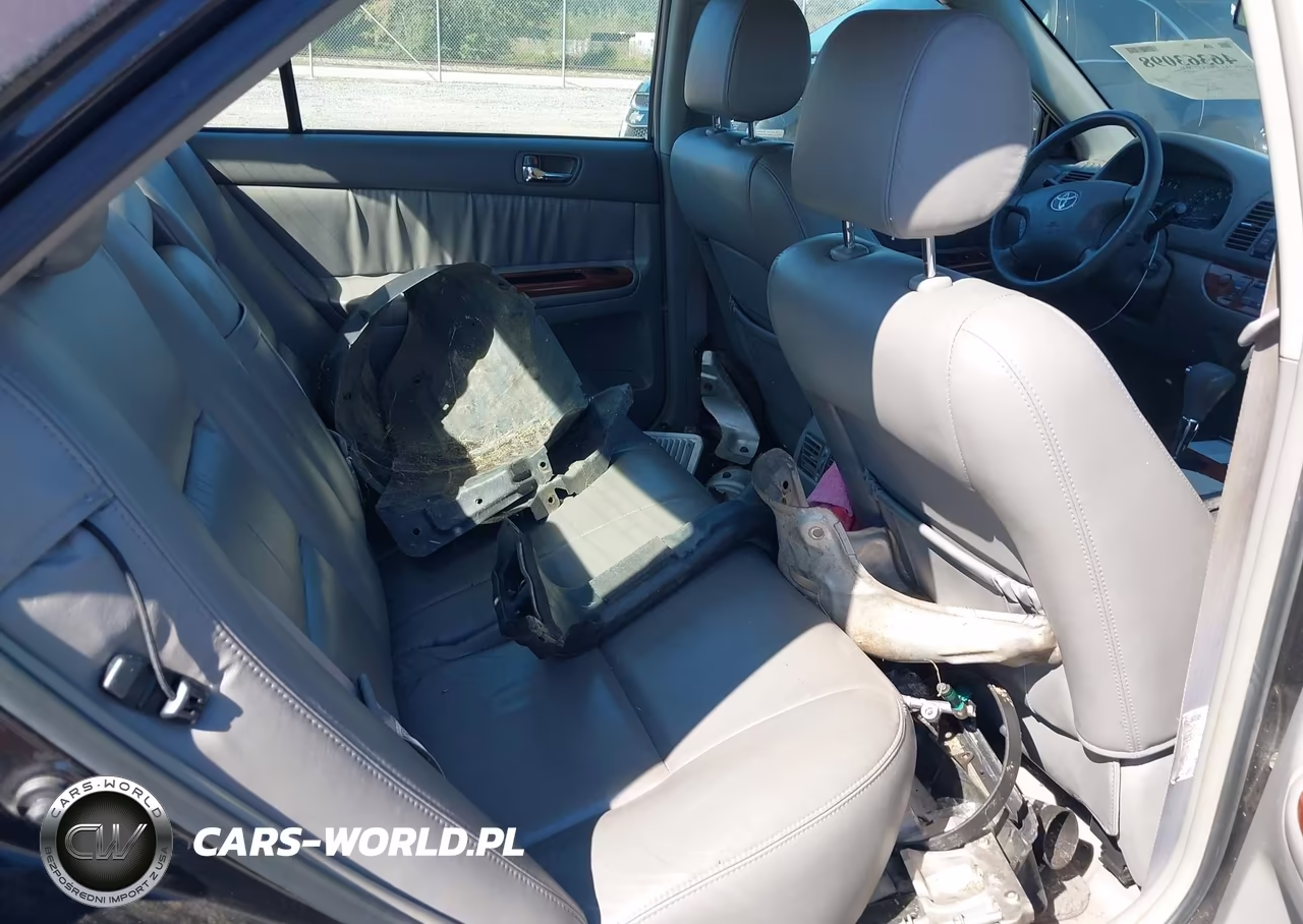 2004 Toyota Camry Xle VIN:4T1BE32KX4U882251 - 8