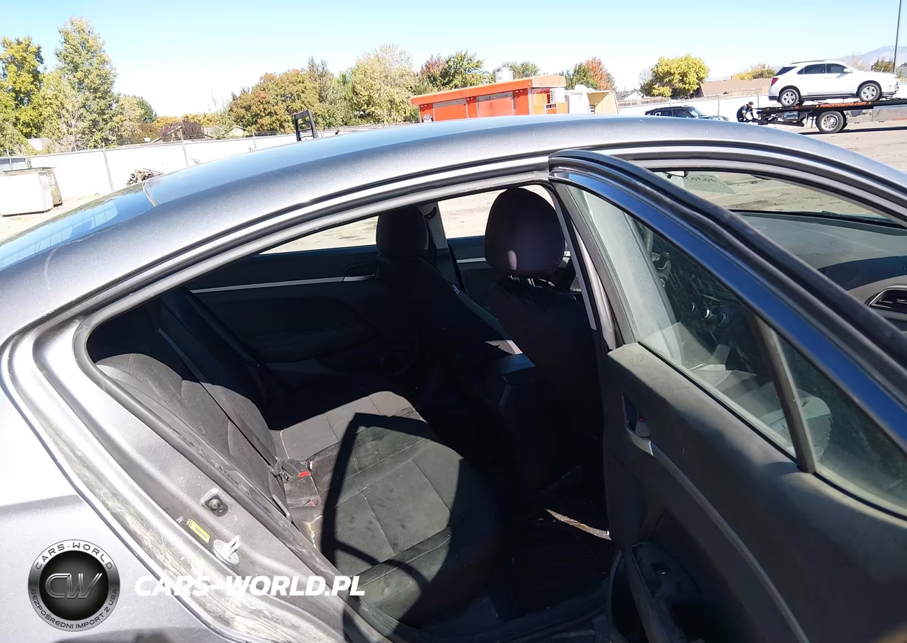 2019 Hyundai Elantra Se VIN:5NPD74LF4KH444363 - 8