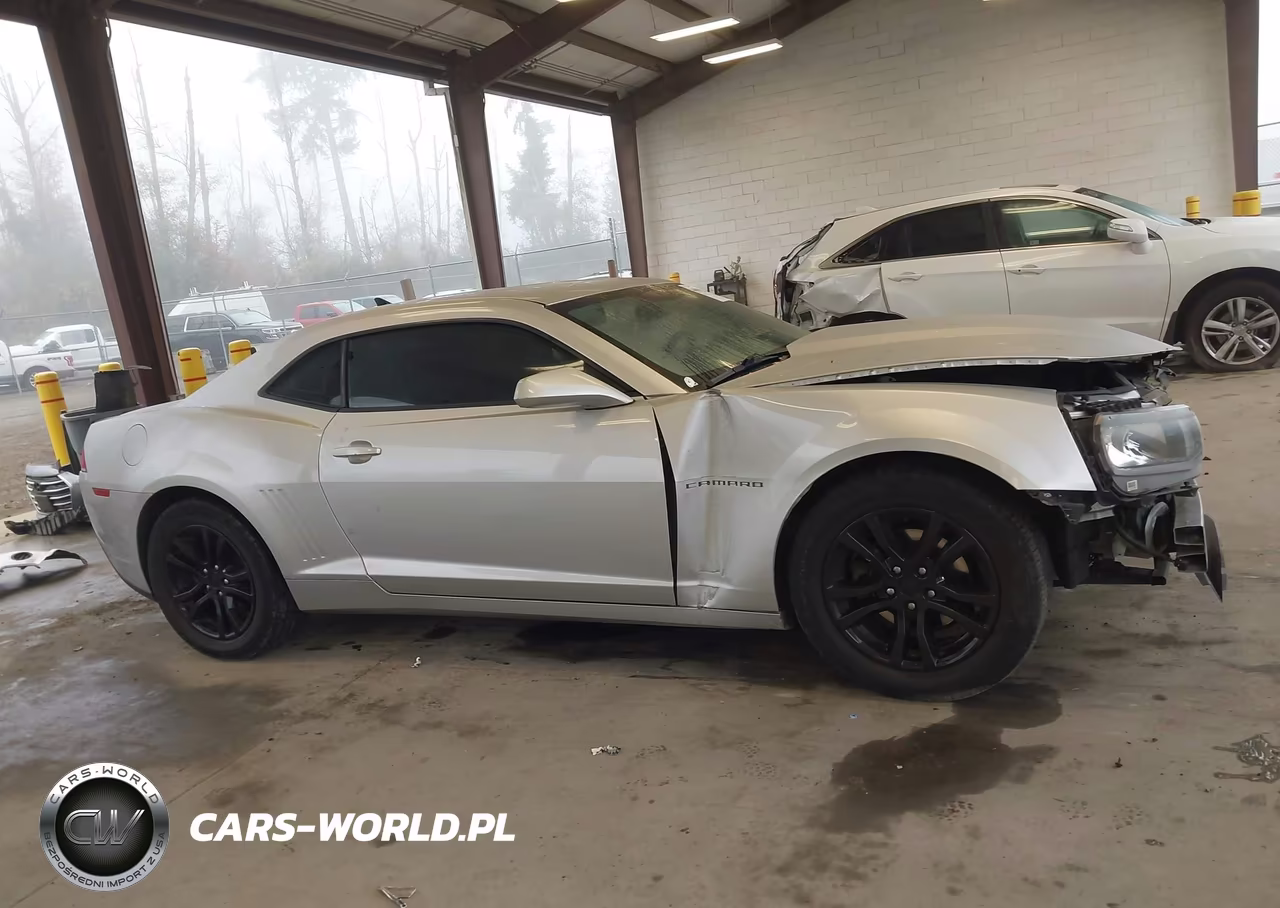 2015 Chevrolet Camaro 1Ls VIN:2G1FA1E33F9105400 - 14