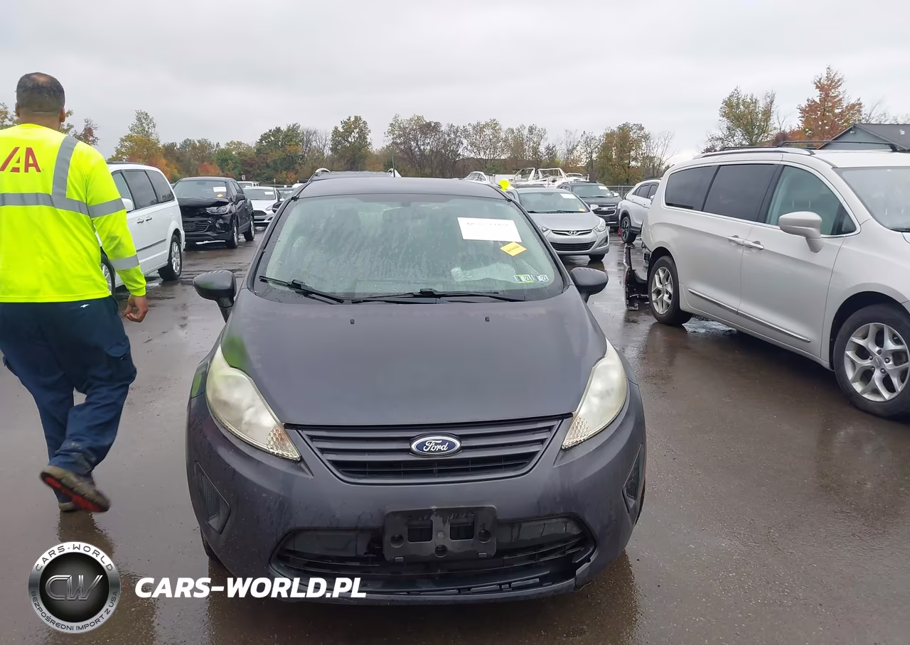 2013 Ford Fiesta S VIN:3FADP4AJ4DM131906 - 12