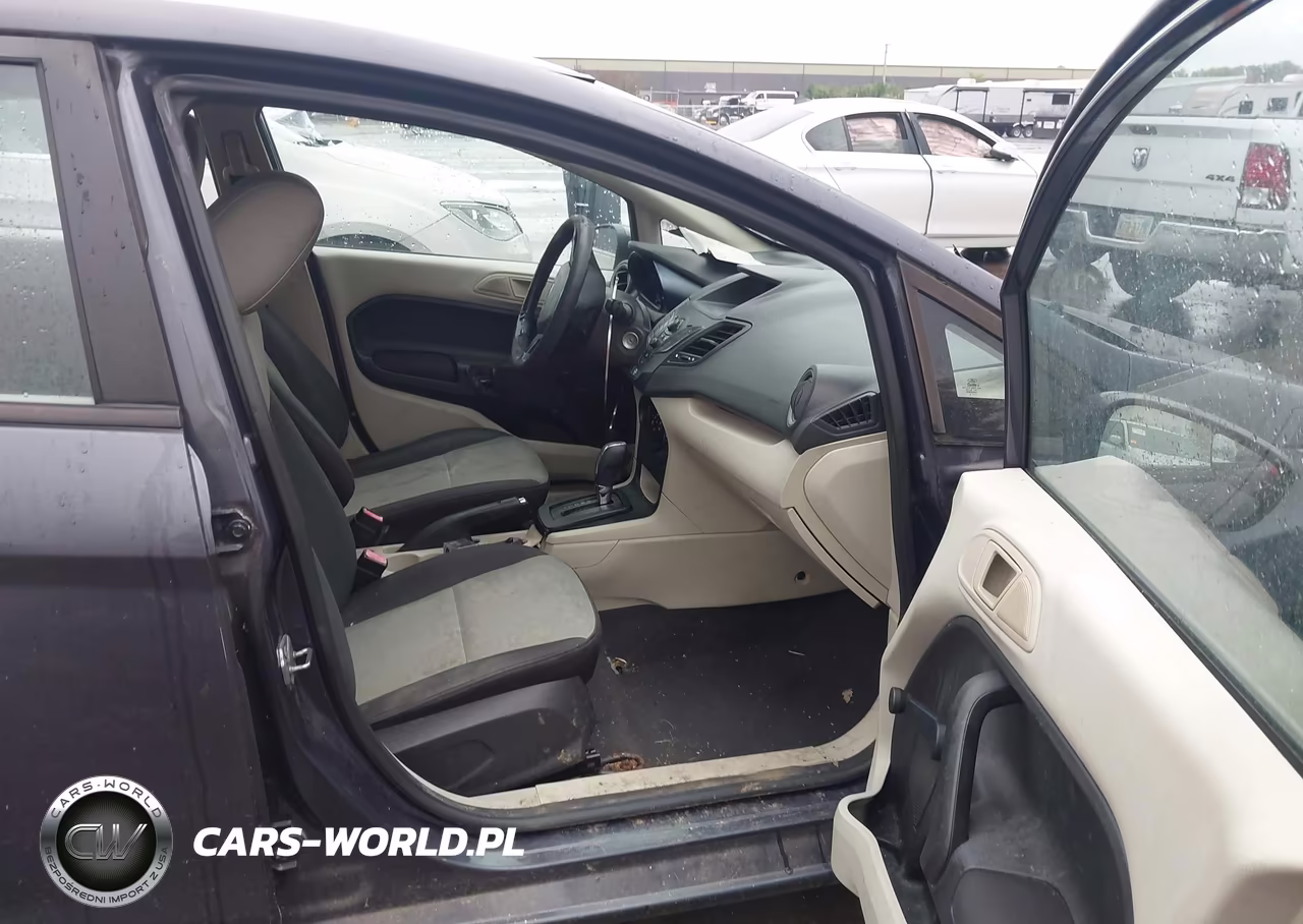 2013 Ford Fiesta S VIN:3FADP4AJ4DM131906 - 5