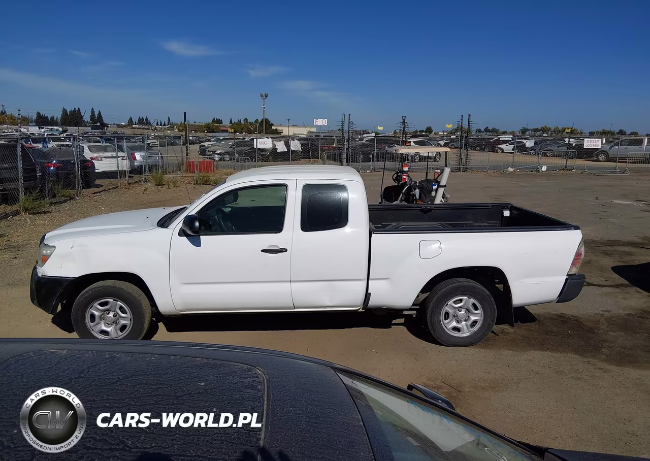 2015 Toyota Tacoma VIN:5TFTX4CN9FX050886 - 14