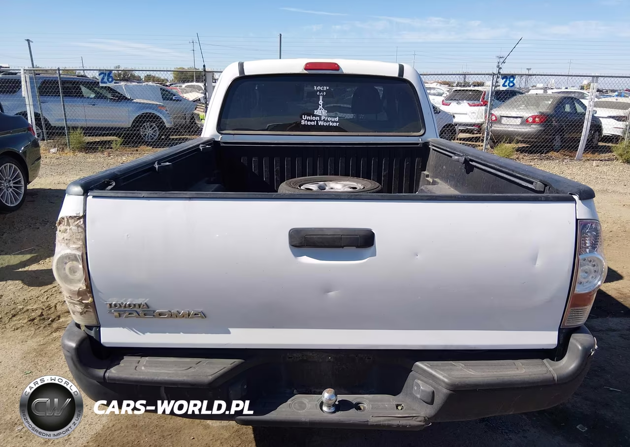 2015 Toyota Tacoma VIN:5TFTX4CN9FX050886 - 16