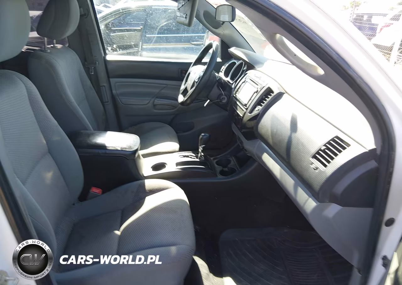 2015 Toyota Tacoma VIN:5TFTX4CN9FX050886 - 5
