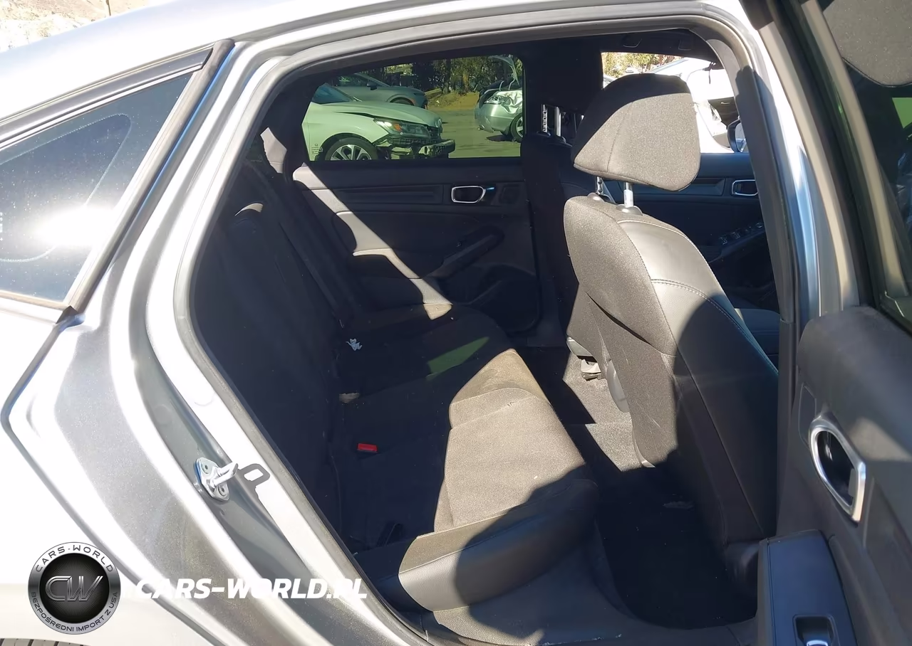 2025 Honda Civic Sport VIN:2HGFE2F5XSH550946 - 8