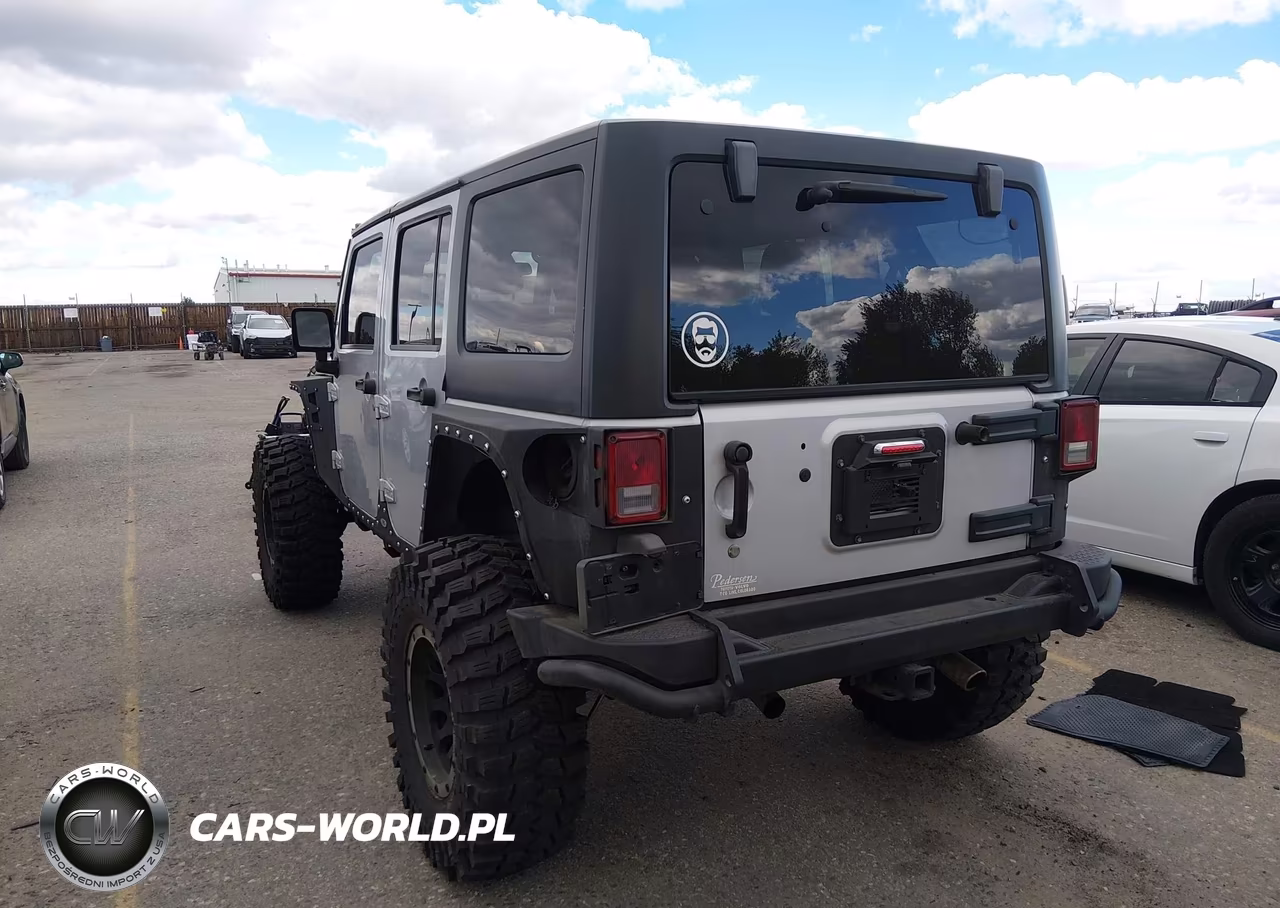 2011 Jeep Wrangler Unlimited Sport VIN:1J4BA3H17BL539487 - 3