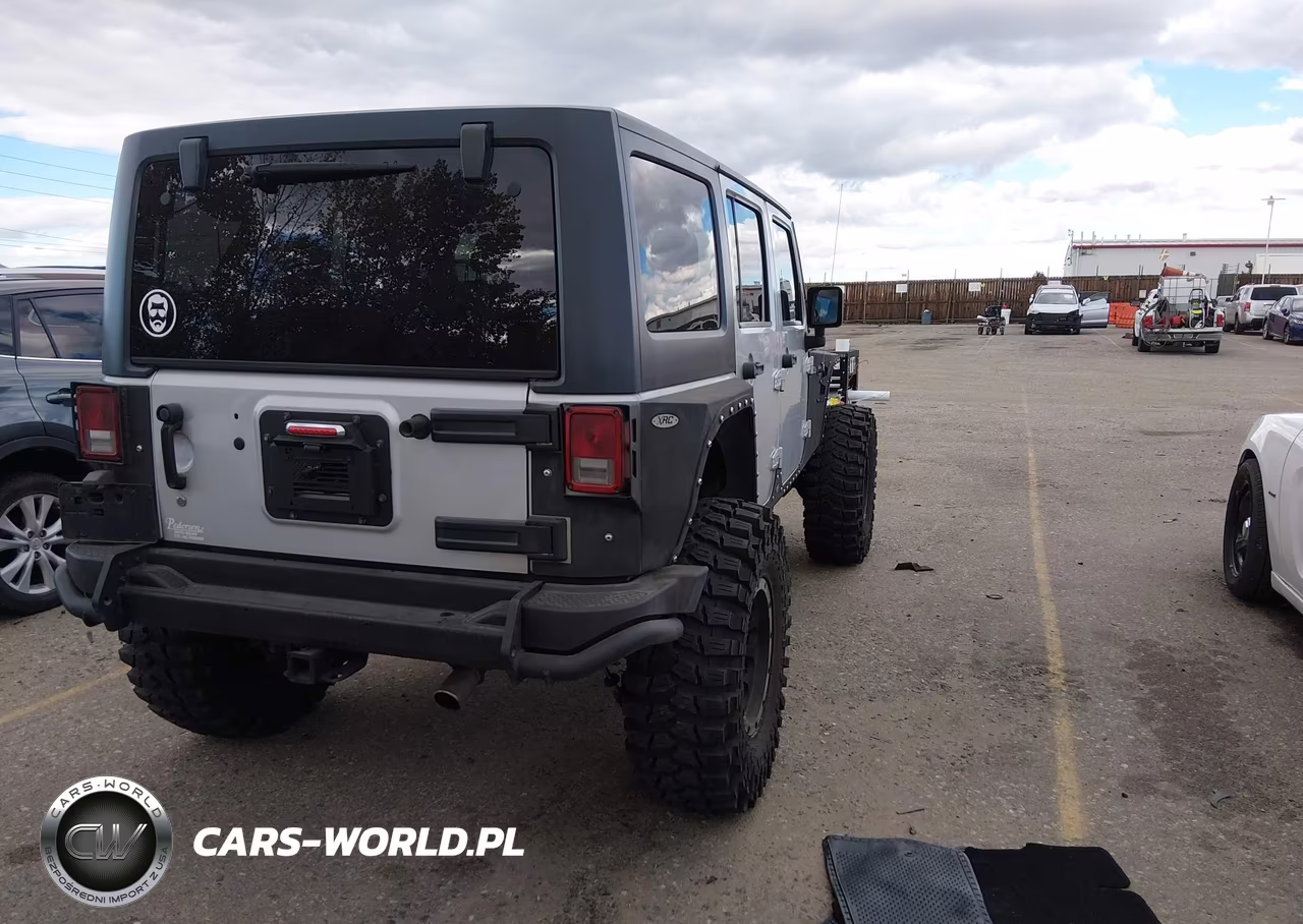 2011 Jeep Wrangler Unlimited Sport VIN:1J4BA3H17BL539487 - 4