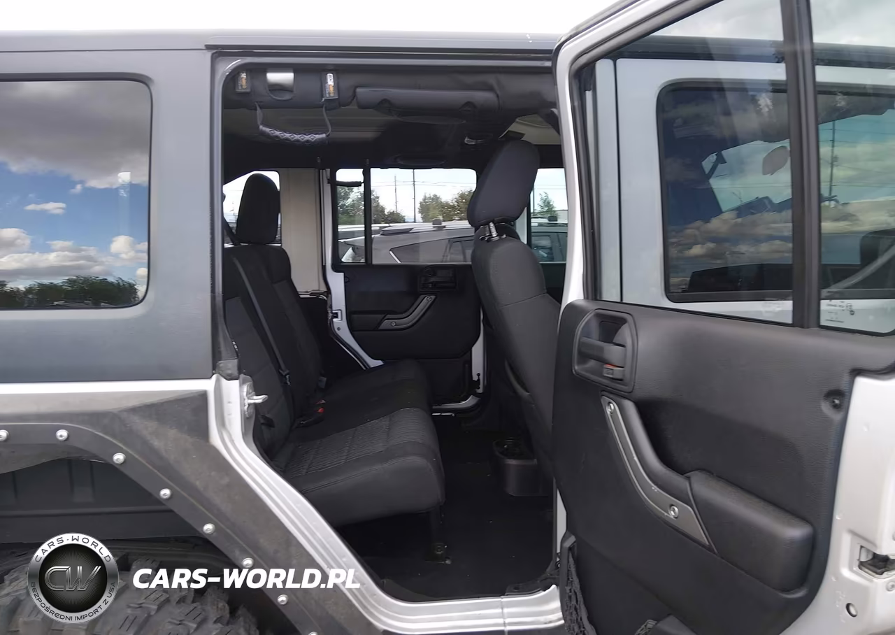 2011 Jeep Wrangler Unlimited Sport VIN:1J4BA3H17BL539487 - 8