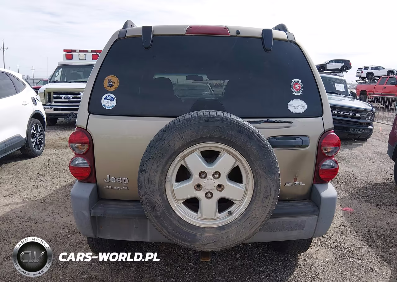 2005 Jeep Liberty Sport VIN:1J4GL48K95W568085 - 16