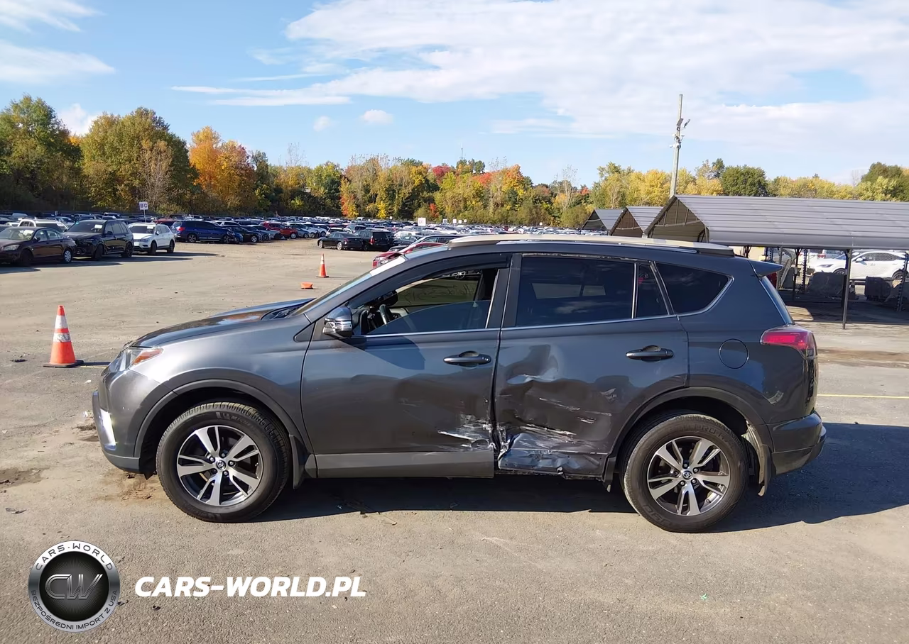 2018 Toyota Rav4 Xle VIN:2T3WFREV8JW483333 - 14