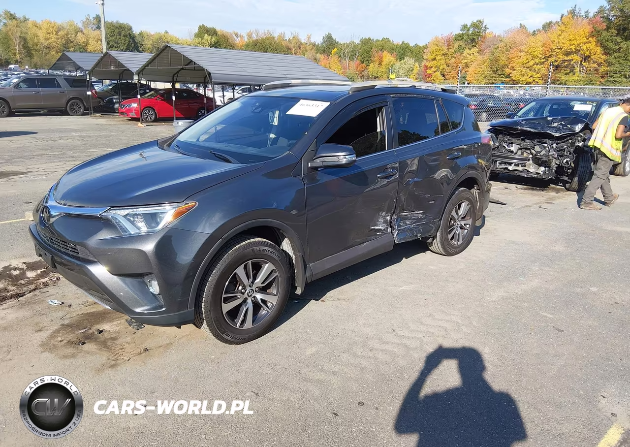 2018 Toyota Rav4 Xle VIN:2T3WFREV8JW483333 - 2