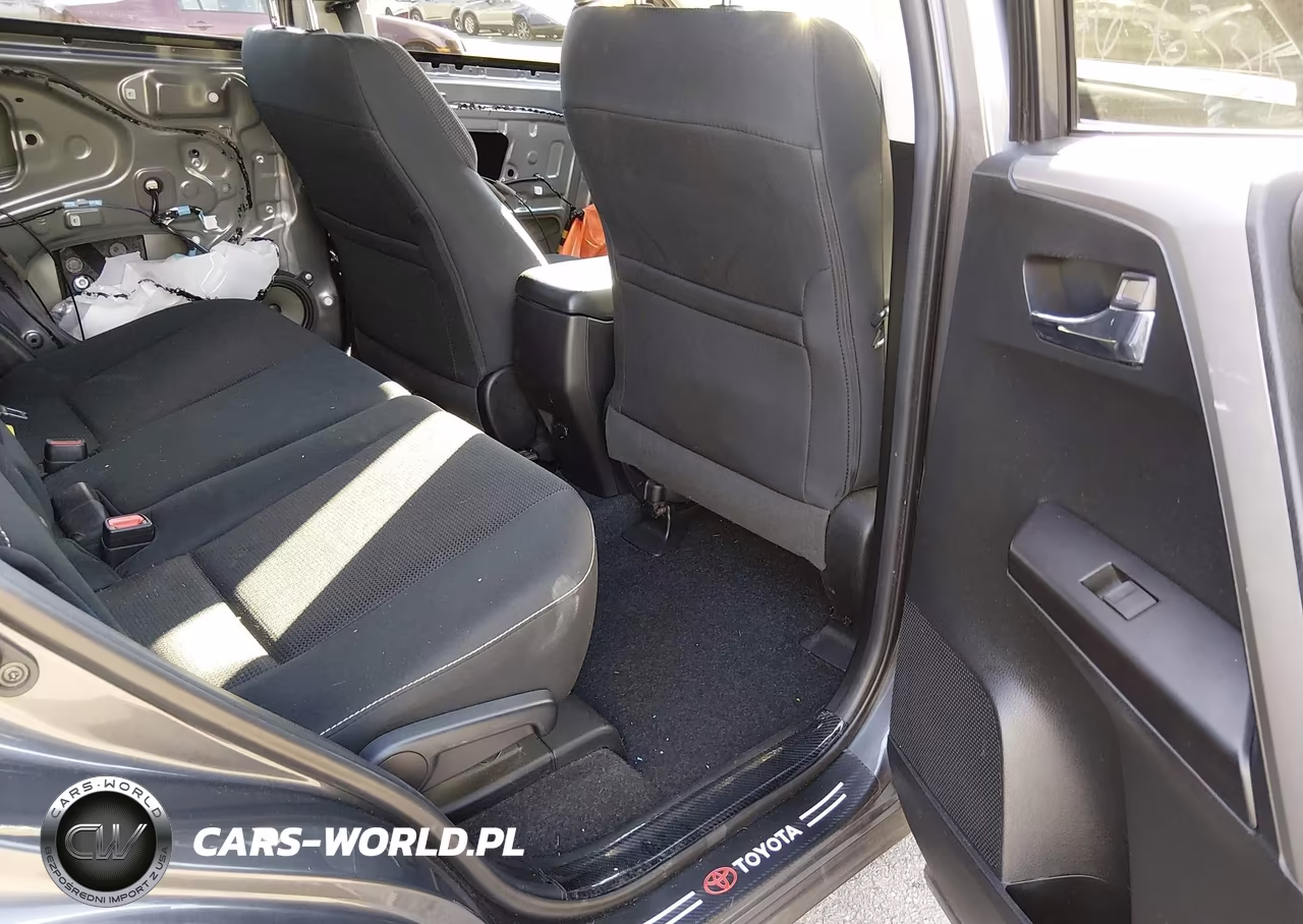 2018 Toyota Rav4 Xle VIN:2T3WFREV8JW483333 - 8