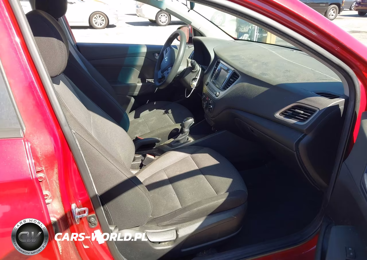2019 Hyundai Accent Se VIN:3KPC24A32KE060119 - 5