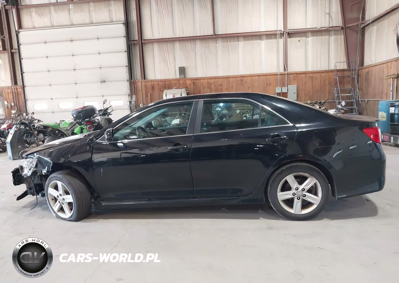2014 Toyota Camry Se VIN:4T1BF1FK1EU836336 - 15