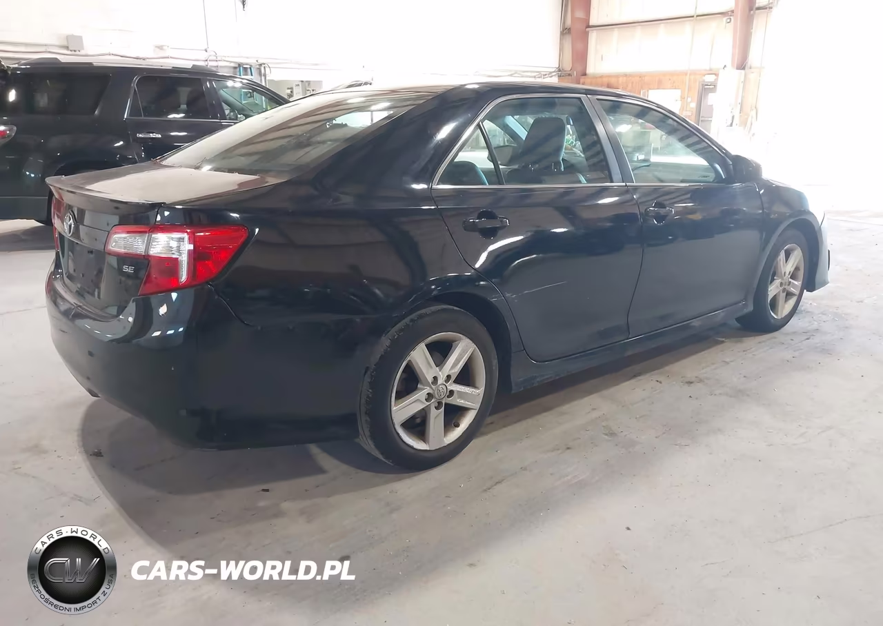 2014 Toyota Camry Se VIN:4T1BF1FK1EU836336 - 4