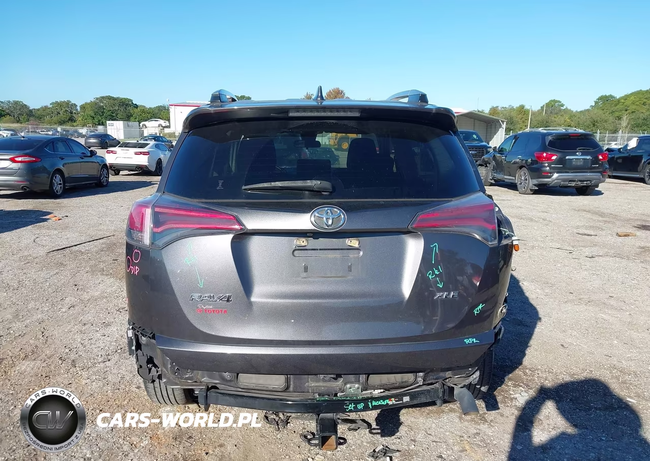 2018 Toyota Rav4 Xle VIN:JTMWFREV3JJ189188 - 16