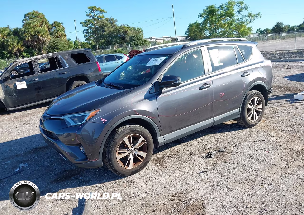 2018 Toyota Rav4 Xle VIN:JTMWFREV3JJ189188 - 2