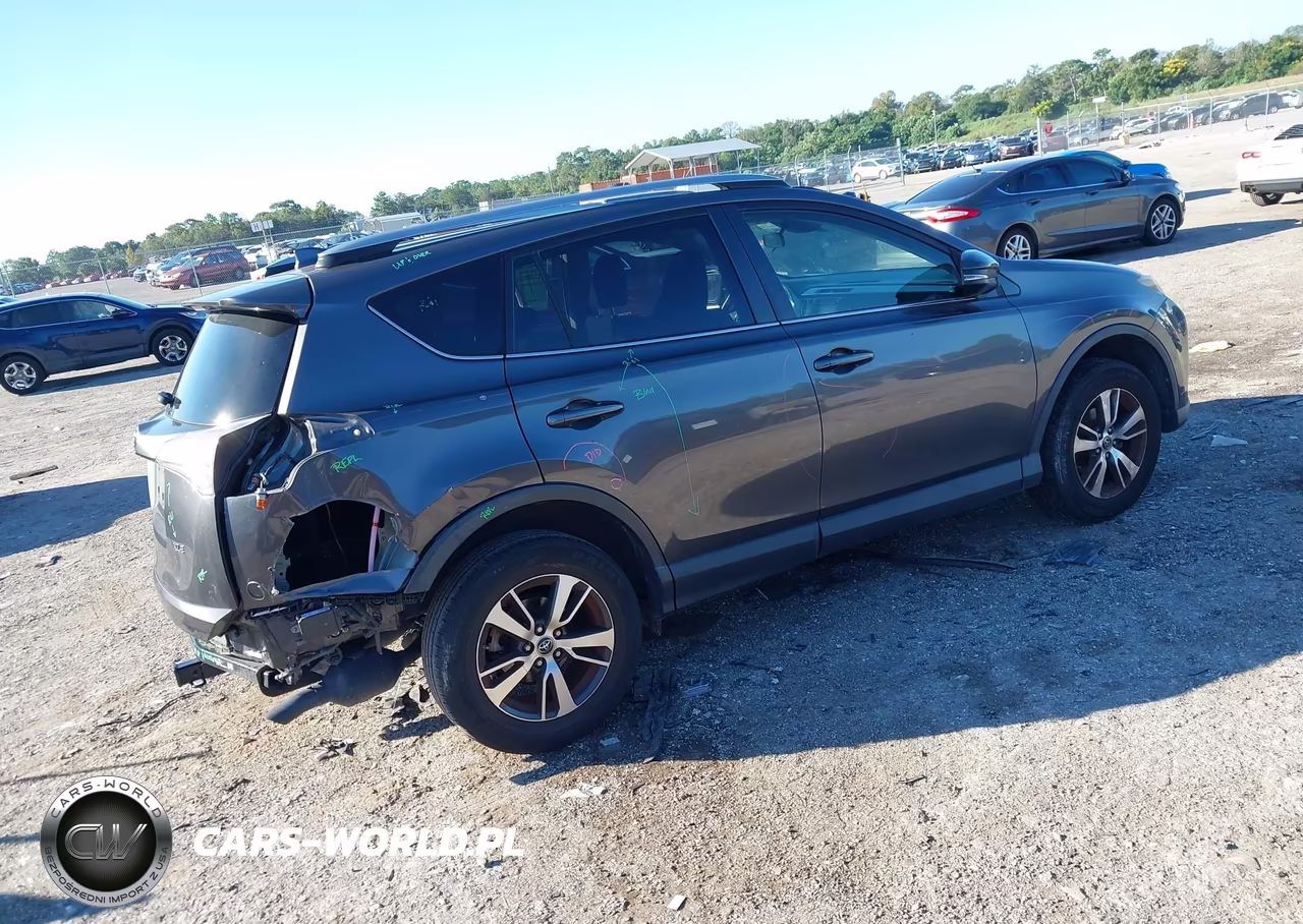 2018 Toyota Rav4 Xle VIN:JTMWFREV3JJ189188 - 4