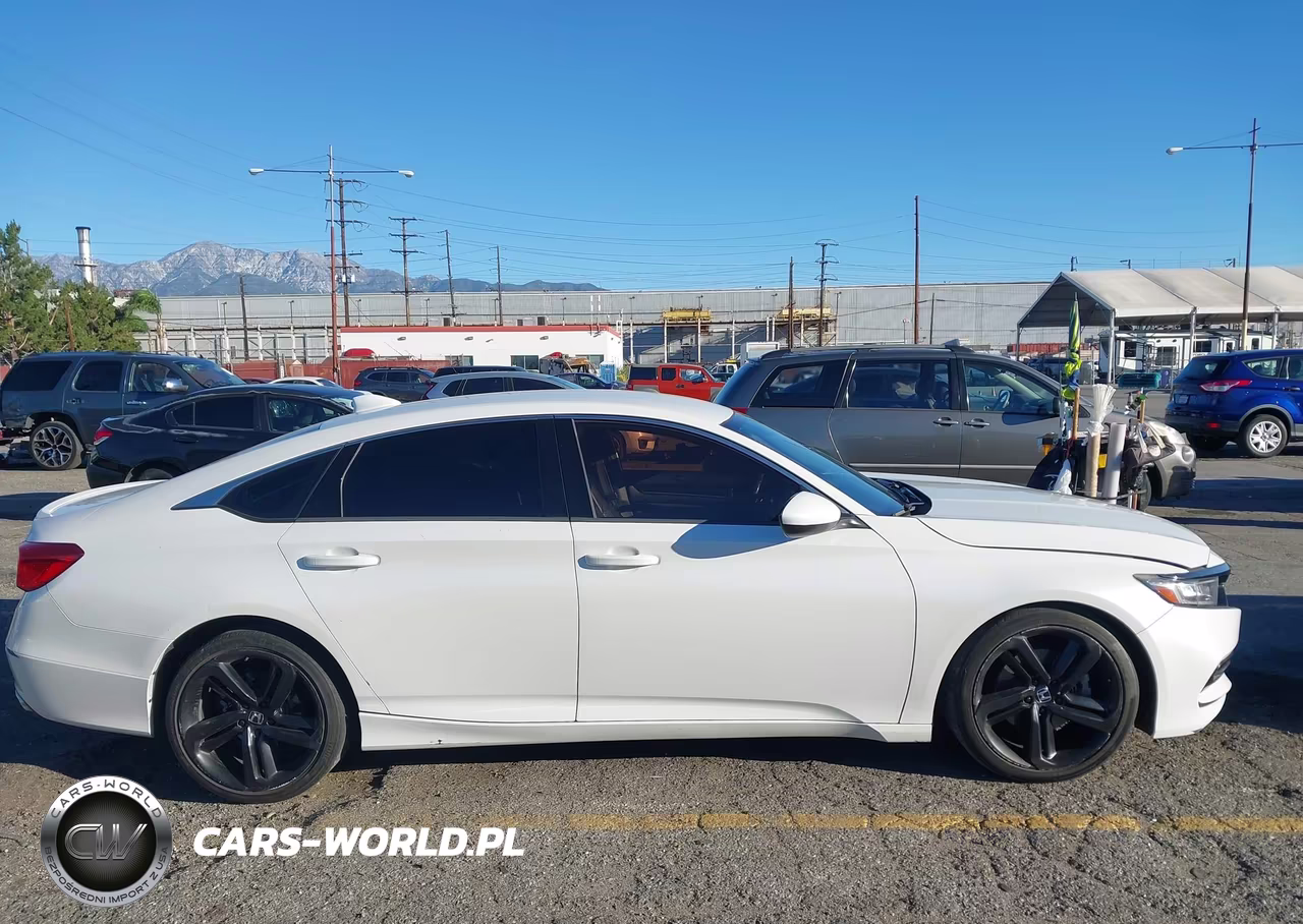 2018 Honda Accord Sport VIN:1HGCV1F37JA201901 - 14
