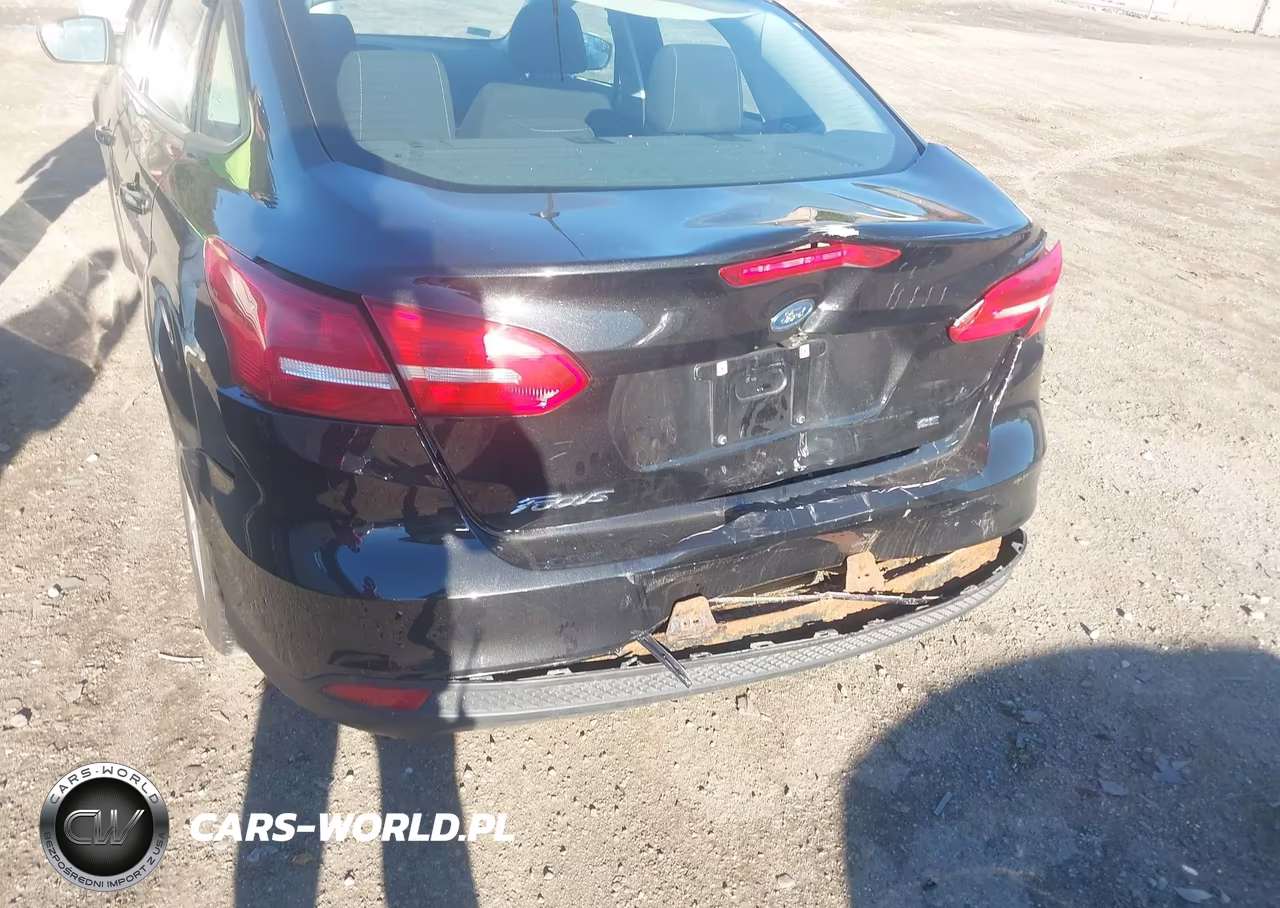 2015 Ford Focus Se VIN:1FADP3F25FL205219 - 6