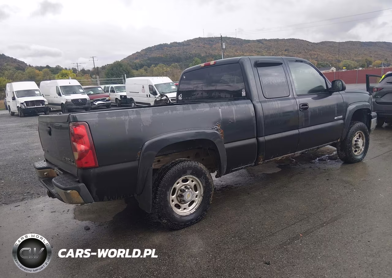 2003 Chevrolet Silverado 2500 Ls VIN:1GCGK29U53Z352176 - 4