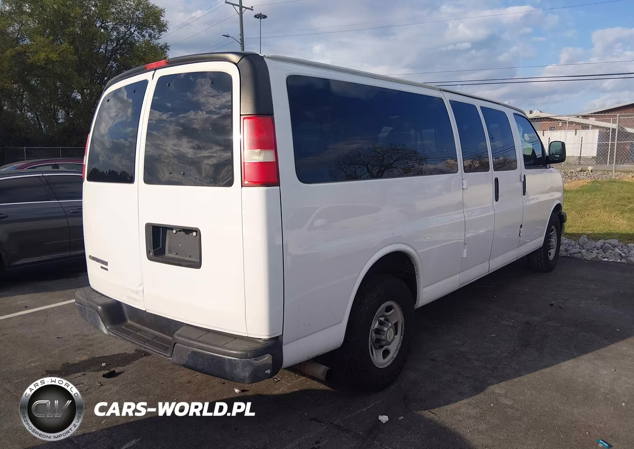 2015 Chevrolet Express 3500 Lt VIN:1GAZG1FG9F1198814 - 4