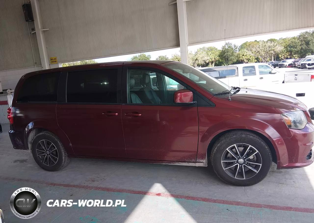 2018 Dodge Grand Caravan Gt VIN:2C4RDGEG6JR189478 - 13